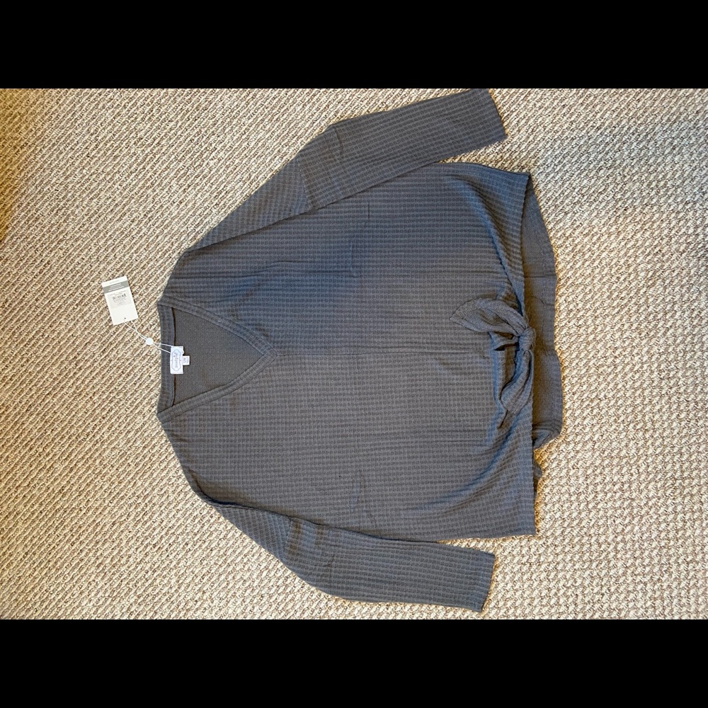 Mud pie grey waffle knit tie in front top. Size M/L